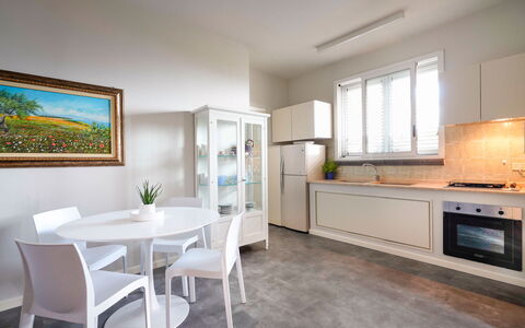 Unterkunft Corallo: Esszimmer, Küche