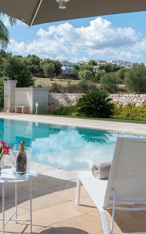 Villa Bellavista: Ansichten, Draussen, Schwimmbad