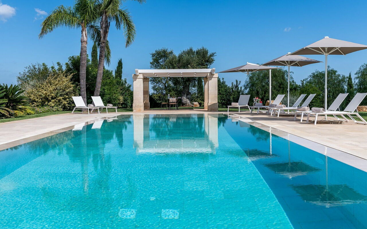 Villa Bellavista: Ansichten, Draussen, Schwimmbad