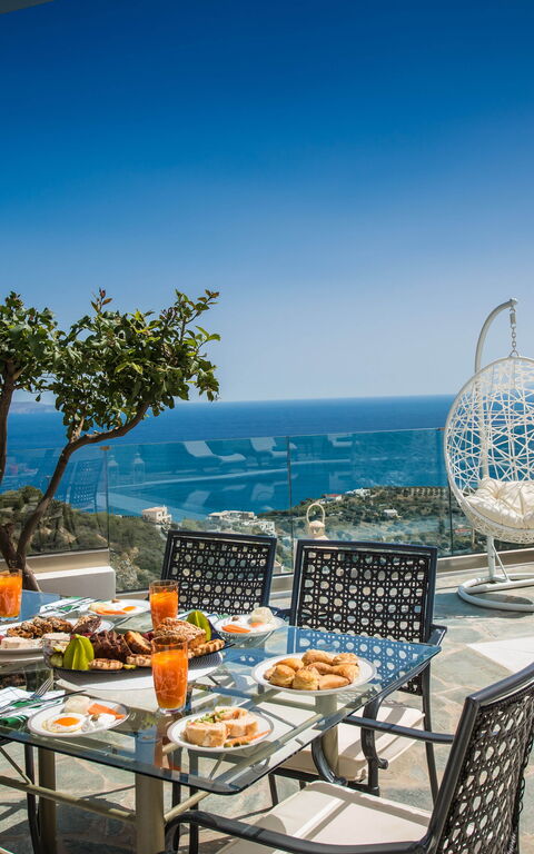 Villa Artemis: Ansichten, Draussen