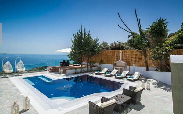 Villa Artemis: Schwimmbad