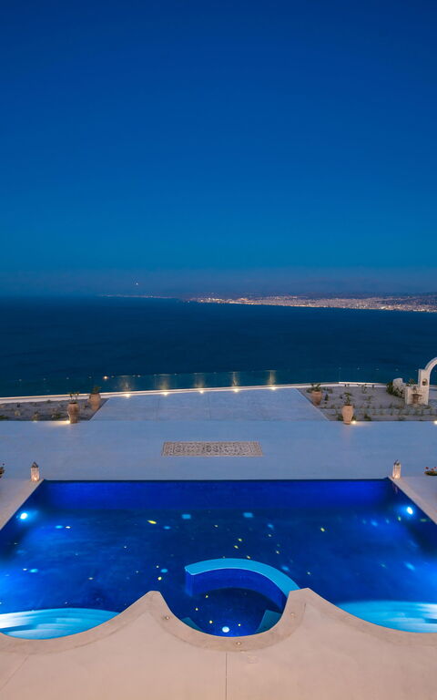 Villa Santor: Ansichten, Balkon / Terrasse / Patio, Schwimmbad