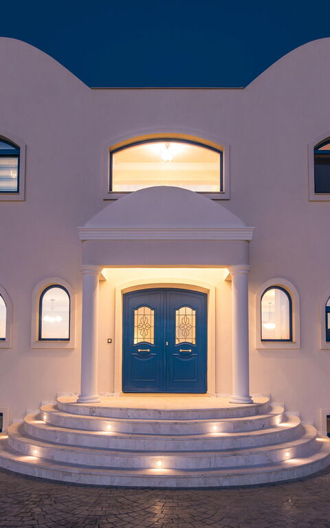 Villa Santor: Außen, Haupteingang