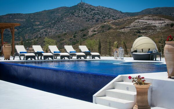 Villa Santor: Schwimmbad