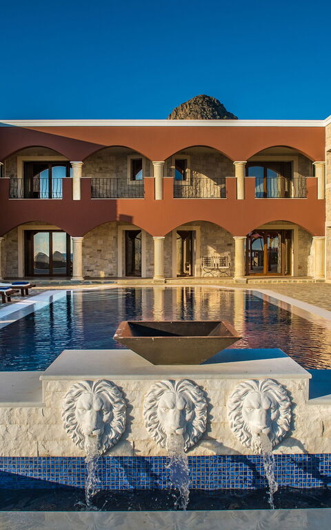 Villa Kalliste: Außen, Schwimmbad