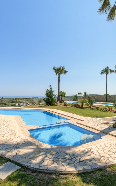 Villa Myrtia: Schwimmbad