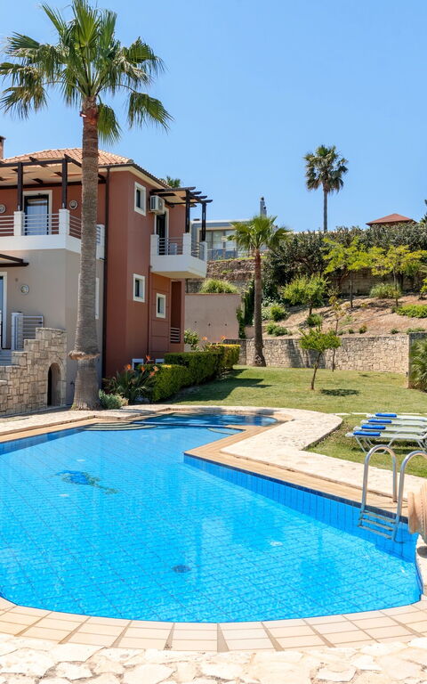 Villa Myrtia: Außen, Schwimmbad