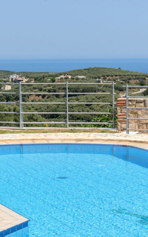 Villa Kissos: Schwimmbad