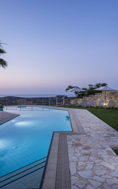 Villa Kissos: Schwimmbad