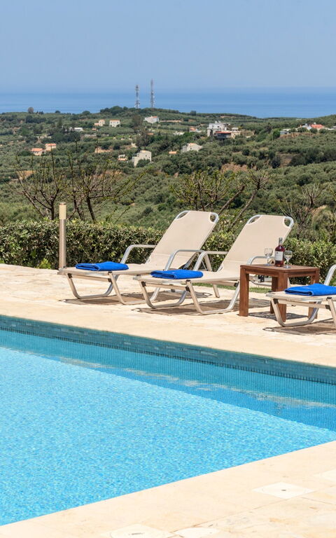 Villa Rodia: Schwimmbad