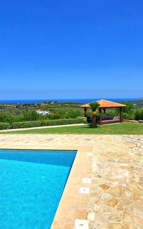 Villa Rodia: Ansichten, Draussen, Garten, Schwimmbad, Sommer