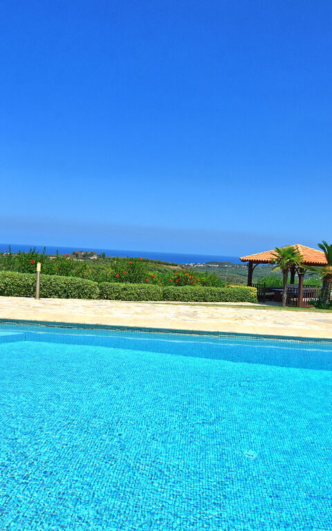 Villa Rodia: Ansichten, Draussen, Garten, Schwimmbad, Sommer