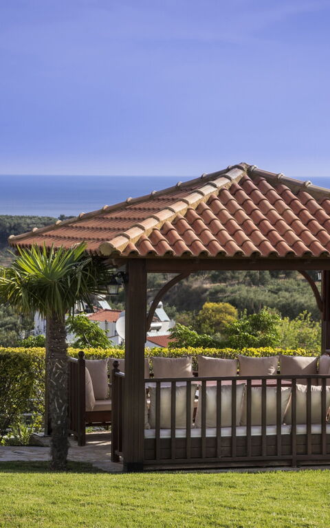 Villa Rodia: Ansichten, Draussen, Garten, Sommer