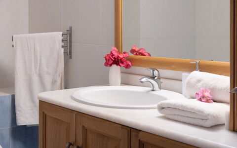 Unterkunft Aria 1: Bad, Schlafzimmer