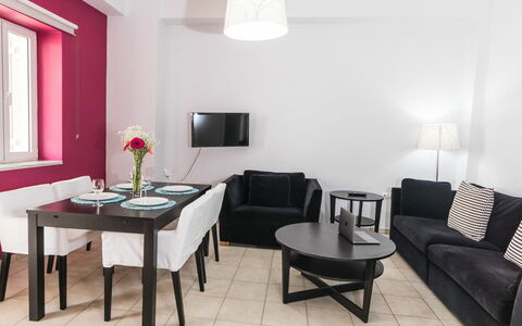 Unterkunft Aria 2: Esszimmer, Wohnzimmer