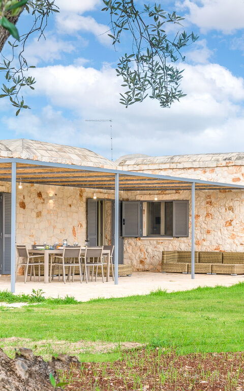 Villa Trullina: Draussen, Garten