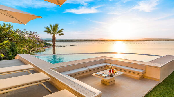 Villa Artemare: Ansichten, Außen, Draussen, Garten, Schwimmbad