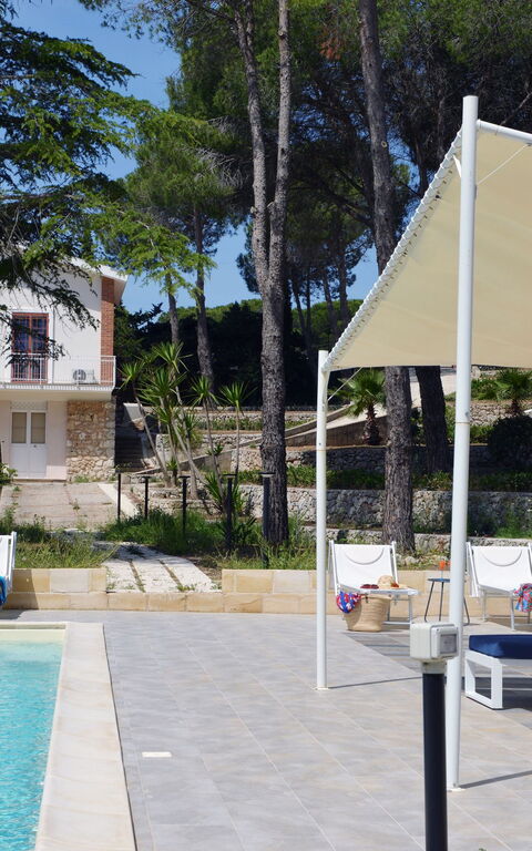 Villa Pica: Draussen, Schwimmbad, Sommer