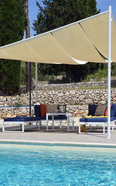 Villa Pica: Draussen, Schwimmbad, Sommer