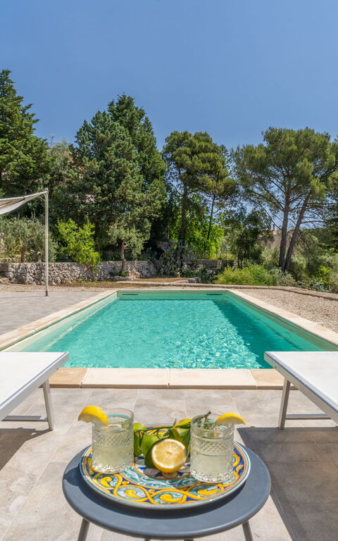 Villa Pica: Außen, Draussen, Schwimmbad