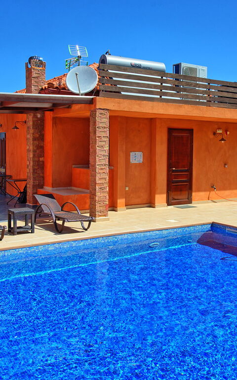 Villa Rodanthi: Schwimmbad