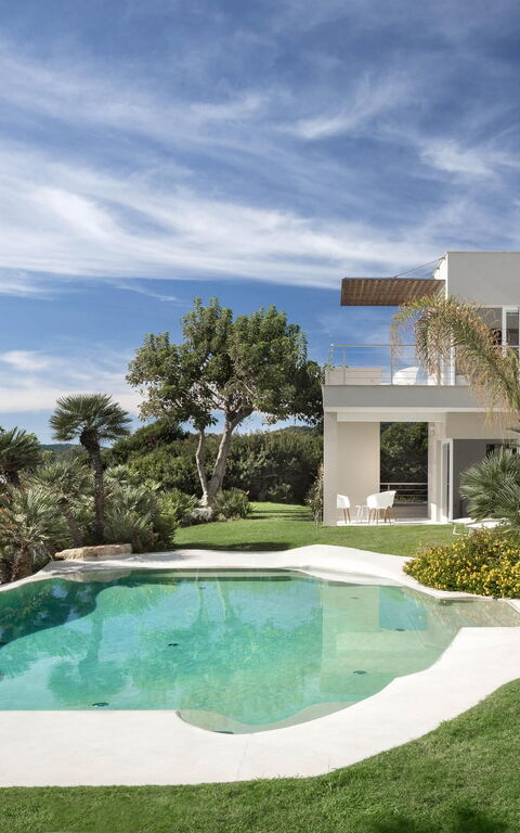 Villa Vera: Ansichten, Balkon / Terrasse / Patio, Garten, Schwimmbad