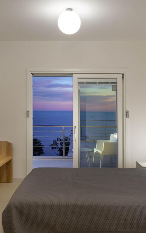 Villa Vera: Ansichten, Balkon / Terrasse / Patio, Schlafzimmer