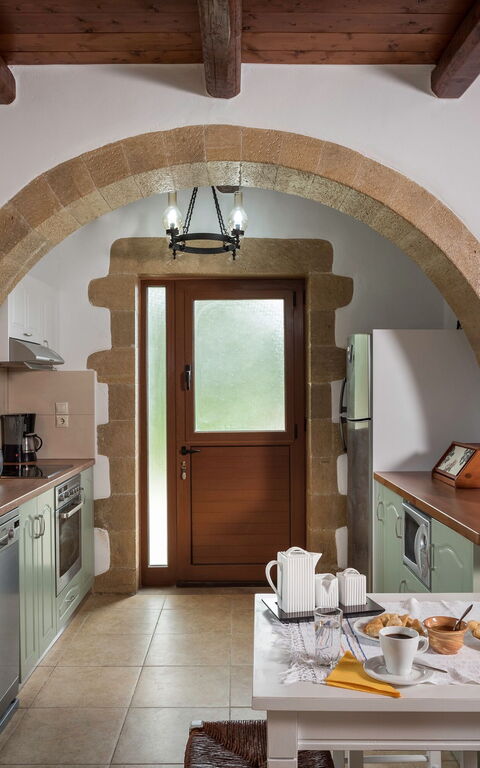 Villa Gianna: Küche, Wohnzimmer