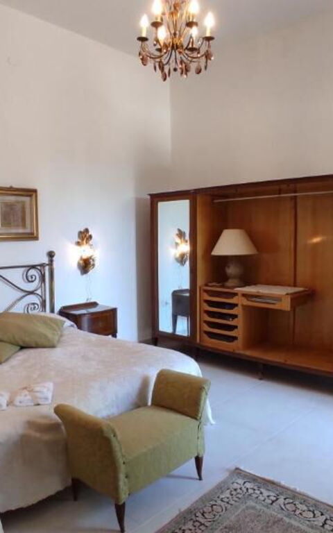 Tre Donne: Schlafzimmer