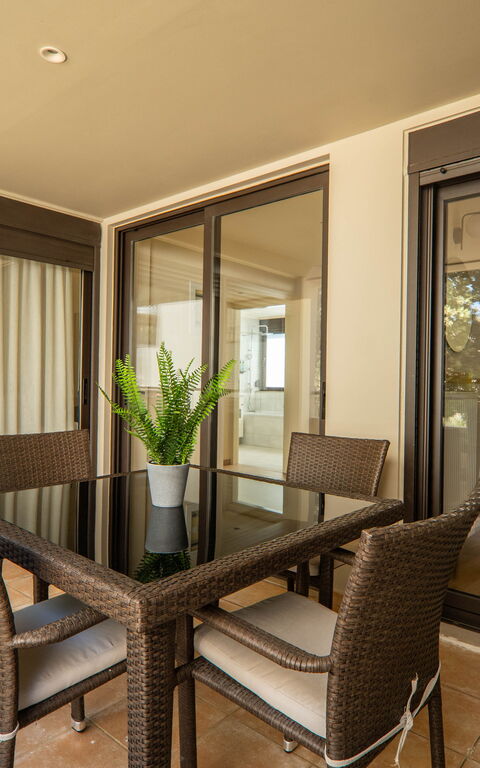 Dioni: Balkon / Terrasse / Patio