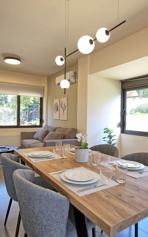 Dioni: Esszimmer, Wohnzimmer