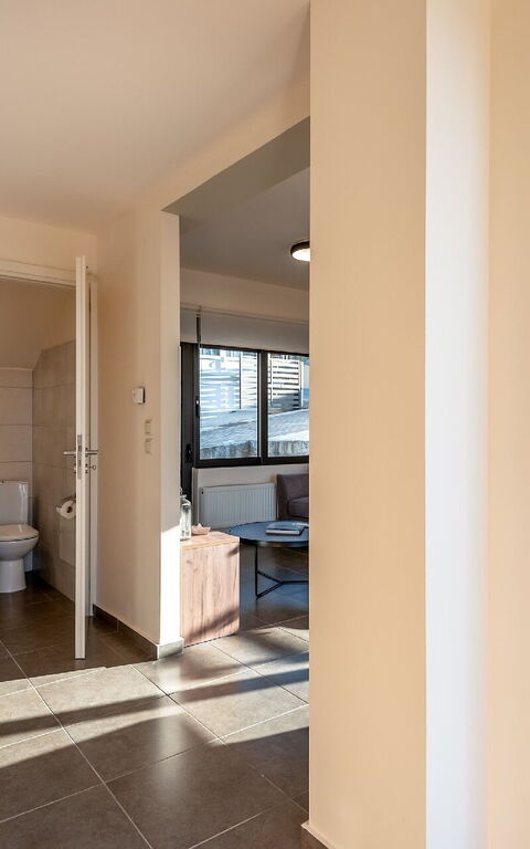 Dioni: Bad, Wohnzimmer