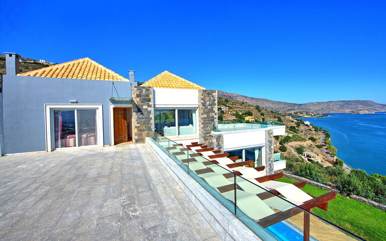 Villa Marina: Ansichten, Balkon / Terrasse / Patio, Draussen