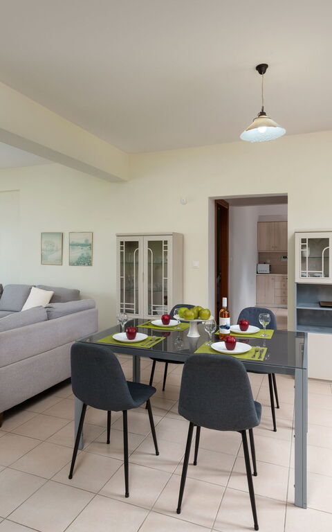 Villa Flora: Esszimmer, Küche