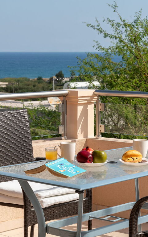 Villa Flora: Ansichten, Außen, Balkon / Terrasse / Patio, Draussen