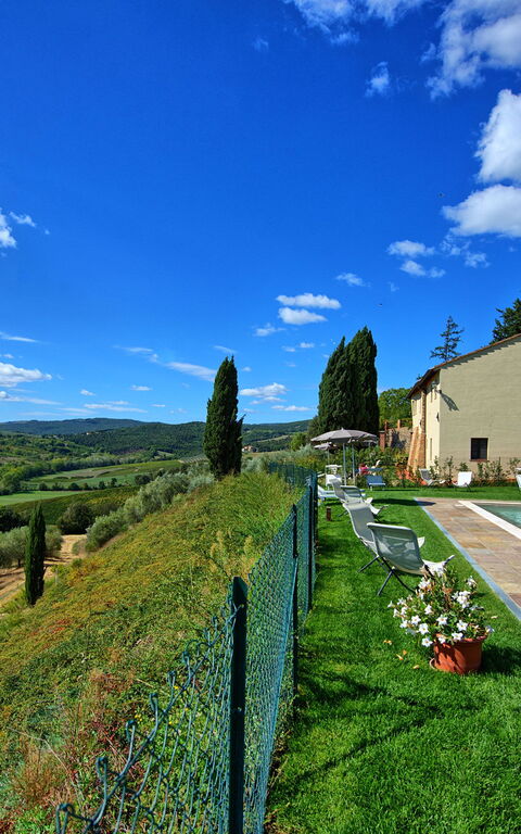 Montauto: Ansichten, Außen, Garten, Schwimmbad