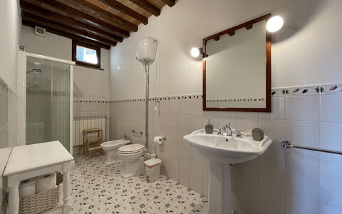 Unterkunft Carro: Bad