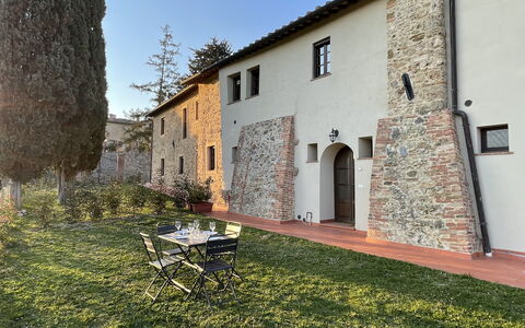 Unterkunft Pesa: Ansichten, Außen, Draussen, Garten