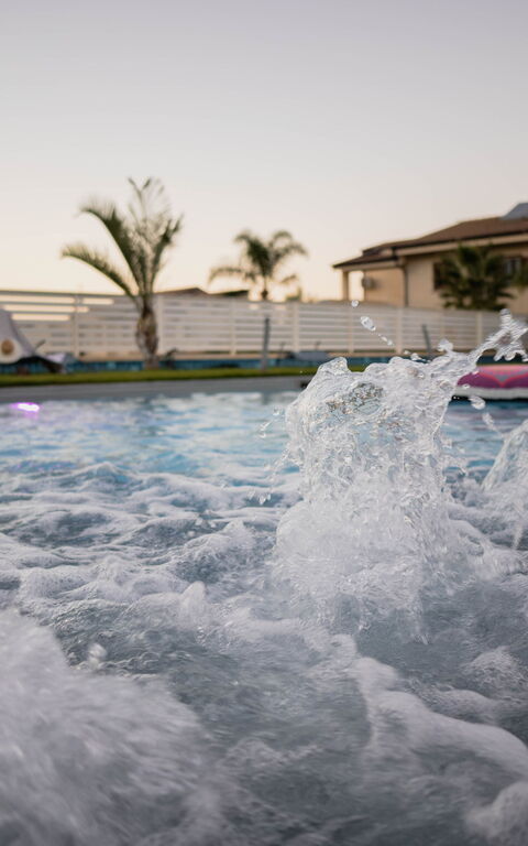 Villa Vincenzo: Ansichten, Schwimmbad