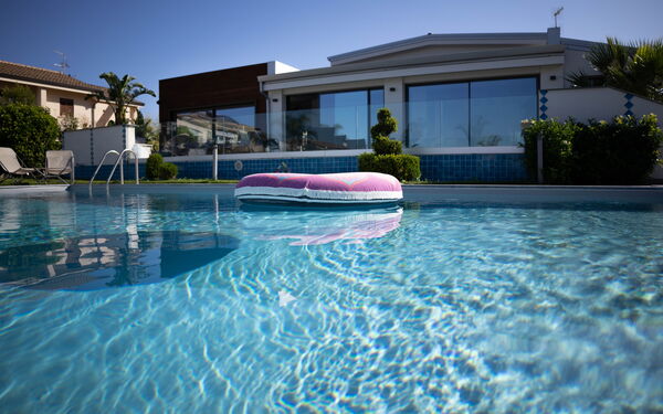 Villa Vincenzo: Schwimmbad