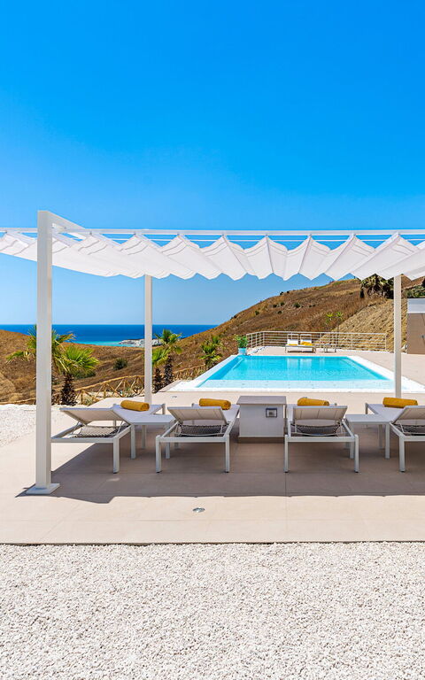 Villa Domizia: Schwimmbad