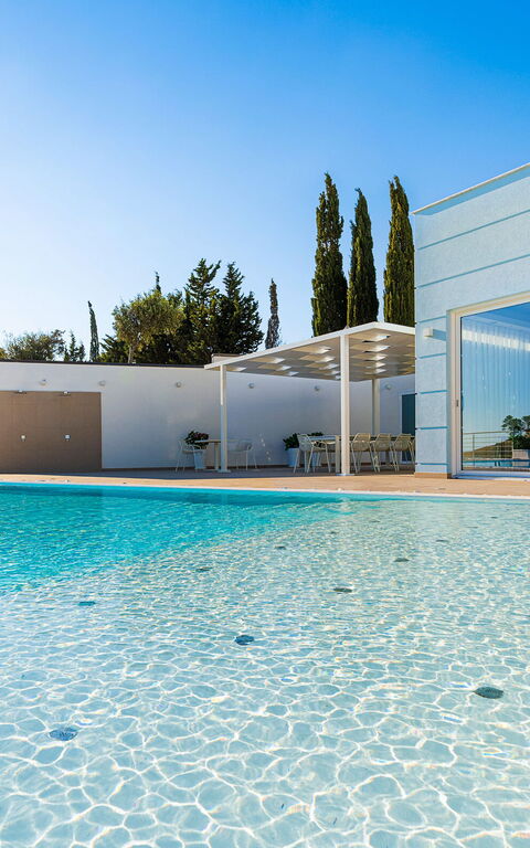 Villa Domizia: Schwimmbad