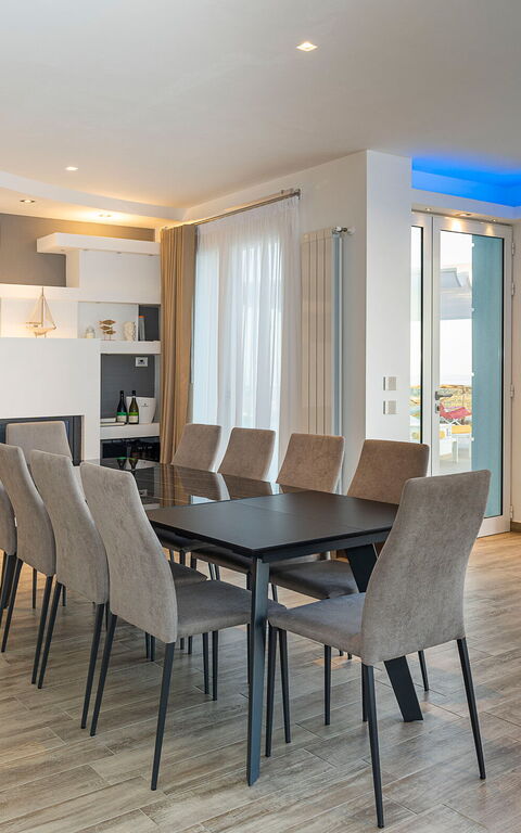 Villa Domizia: Esszimmer