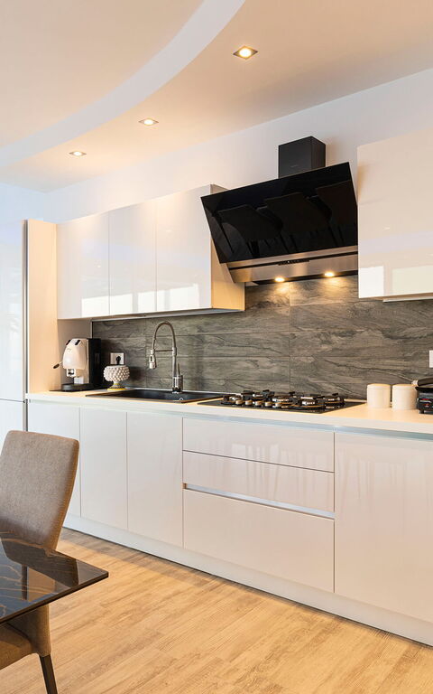 Villa Domizia: Esszimmer, Küche