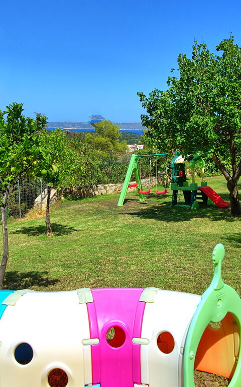 Villa Halepi: Ansichten, Einrichtungen