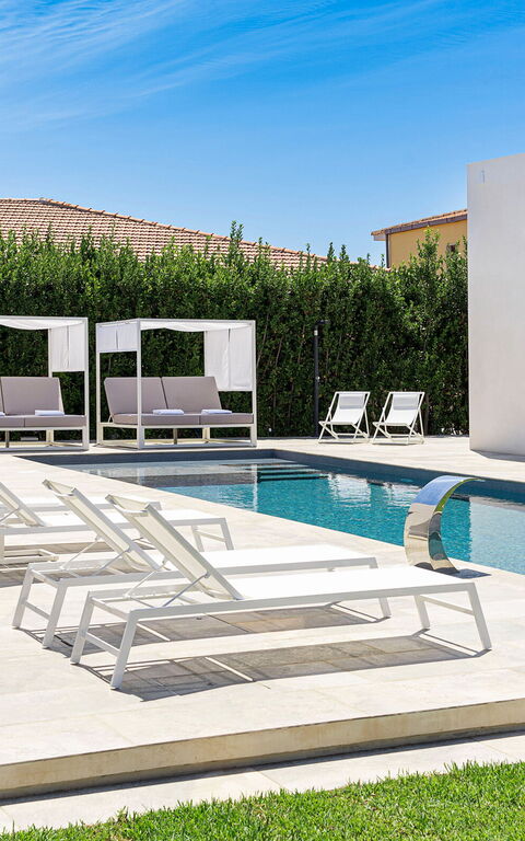 Villa Bonita: Außen, Garten, Schwimmbad