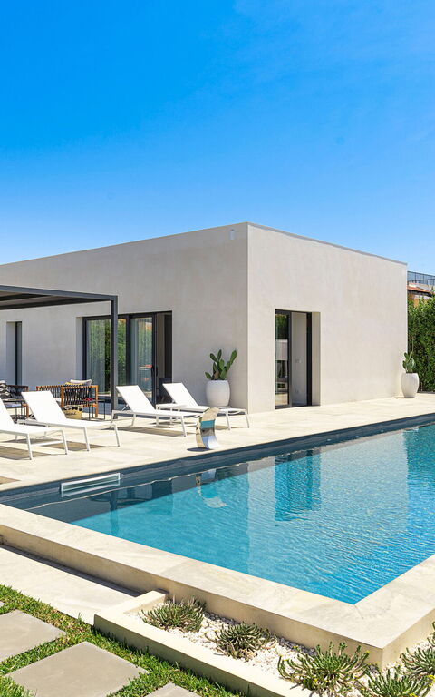 Villa Bonita: Außen, Garten, Schwimmbad