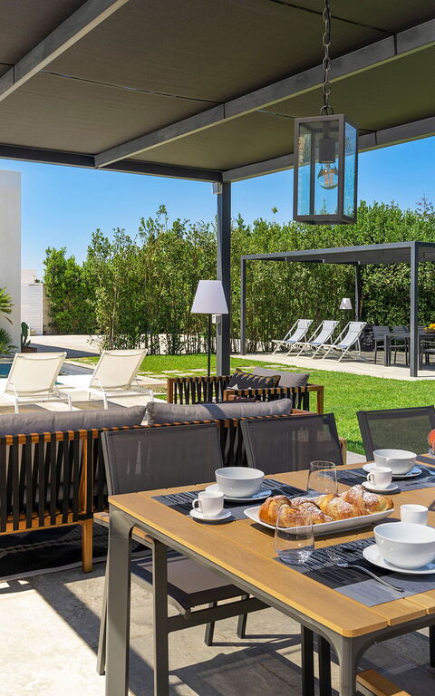 Villa Bonita: Außen, Balkon / Terrasse / Patio, Draussen, Garten