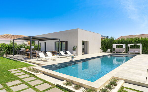 Villa Bonita: Außen, Garten, Schwimmbad