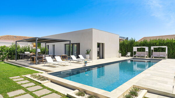 Villa Bonita: Außen, Garten, Schwimmbad